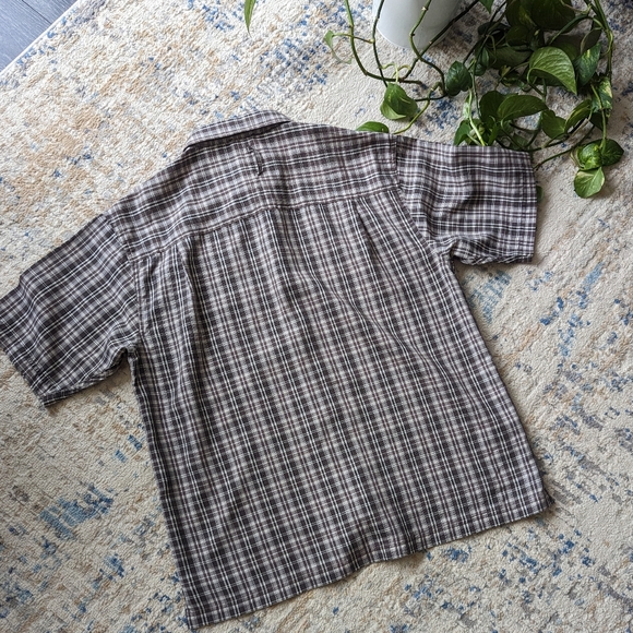 THE NORTH FACE - Short Sleeve Button-Down - Picture 3 of 8